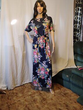 Celeste | Dark Blue Floral Maxi Dress | Medium | Rayon Spandex | Pockets